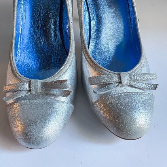 Lovely People Silver Leather Round Toe Heels 8.5 - Picture 6 of 10